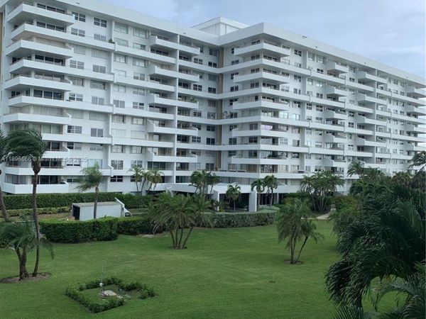 177 Ocean Lane Dr, Unit 208, Key Biscayne, FL 33149