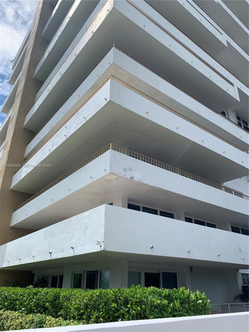 177 Ocean Lane Dr, Unit 208, Key Biscayne, FL 33149 Photo