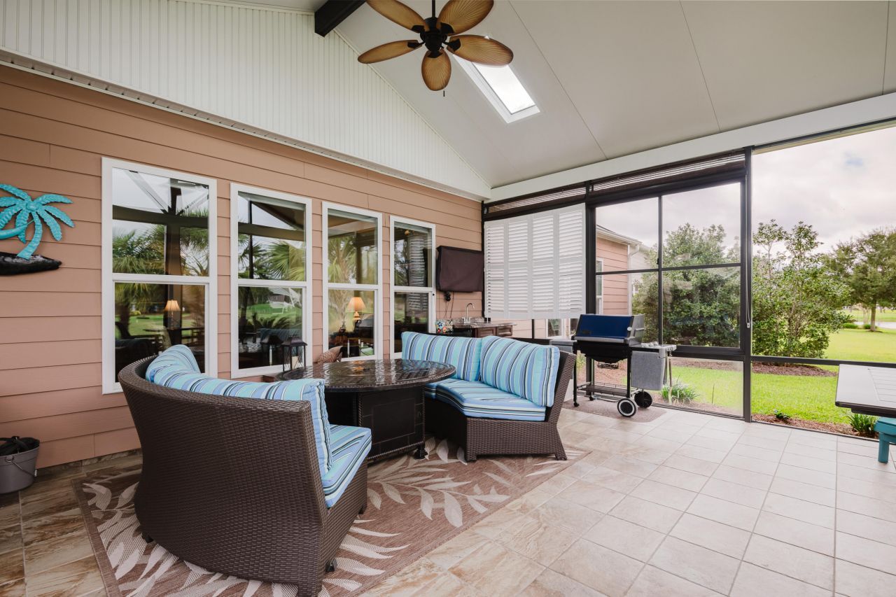 263 Maplemere Lane Photo 11