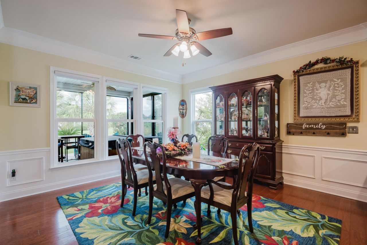 263 Maplemere Lane Photo 13