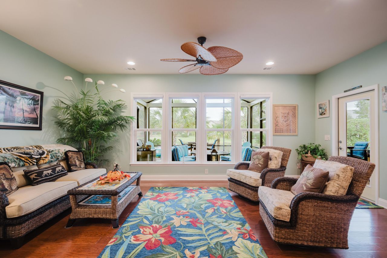 263 Maplemere Lane Photo 14