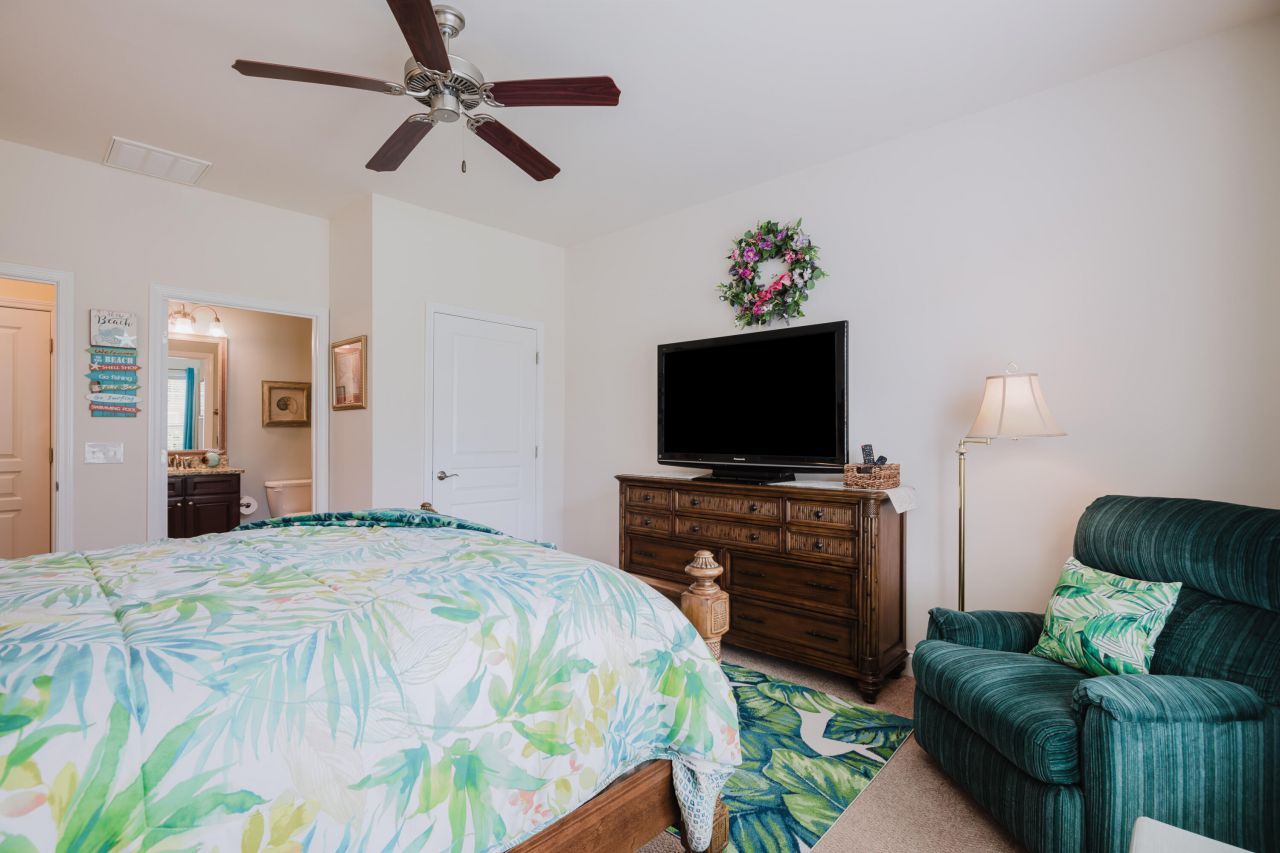 263 Maplemere Lane Photo 23