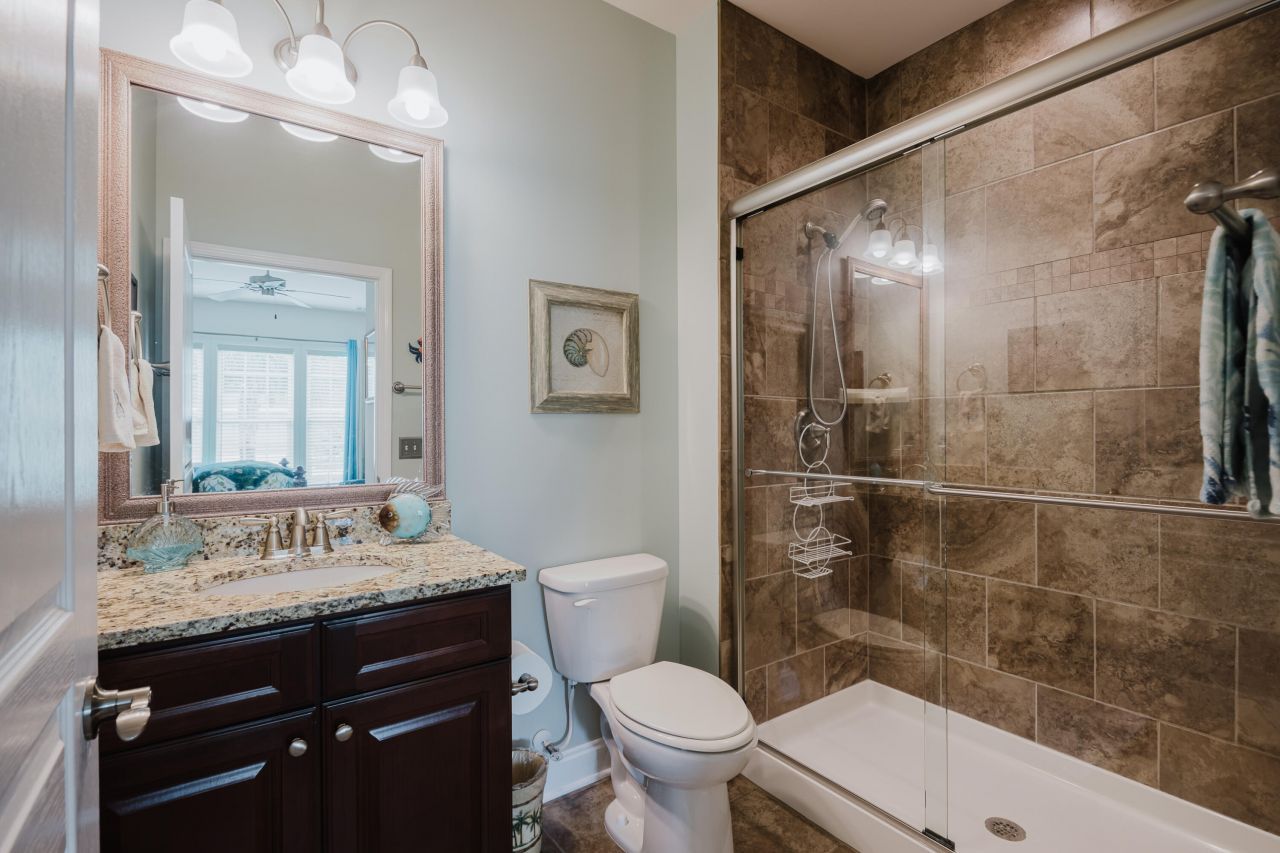 263 Maplemere Lane Photo 24