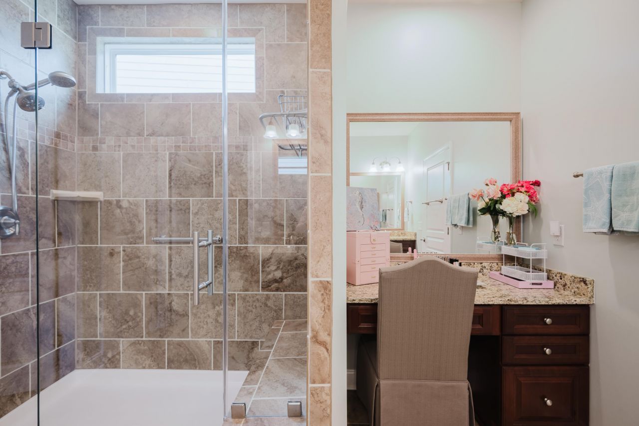 263 Maplemere Lane Photo 30