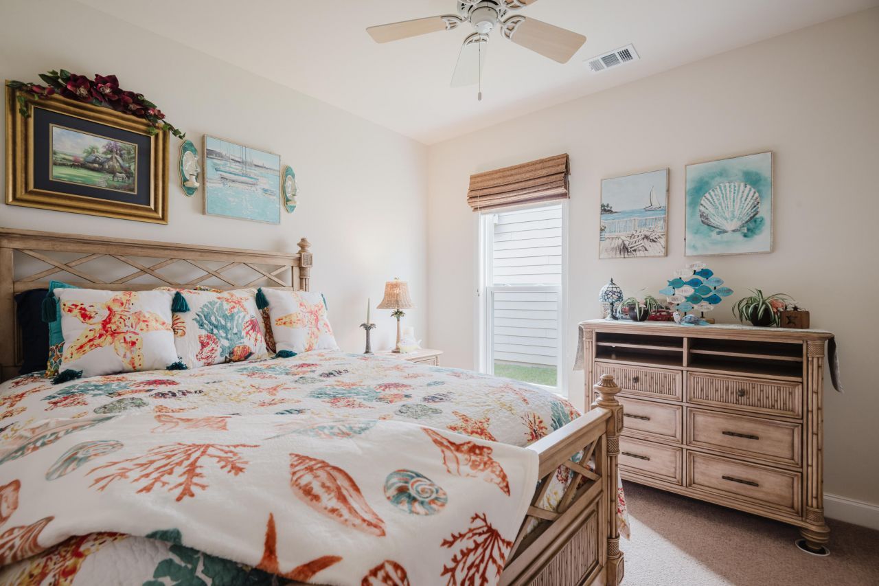 263 Maplemere Lane Photo 33