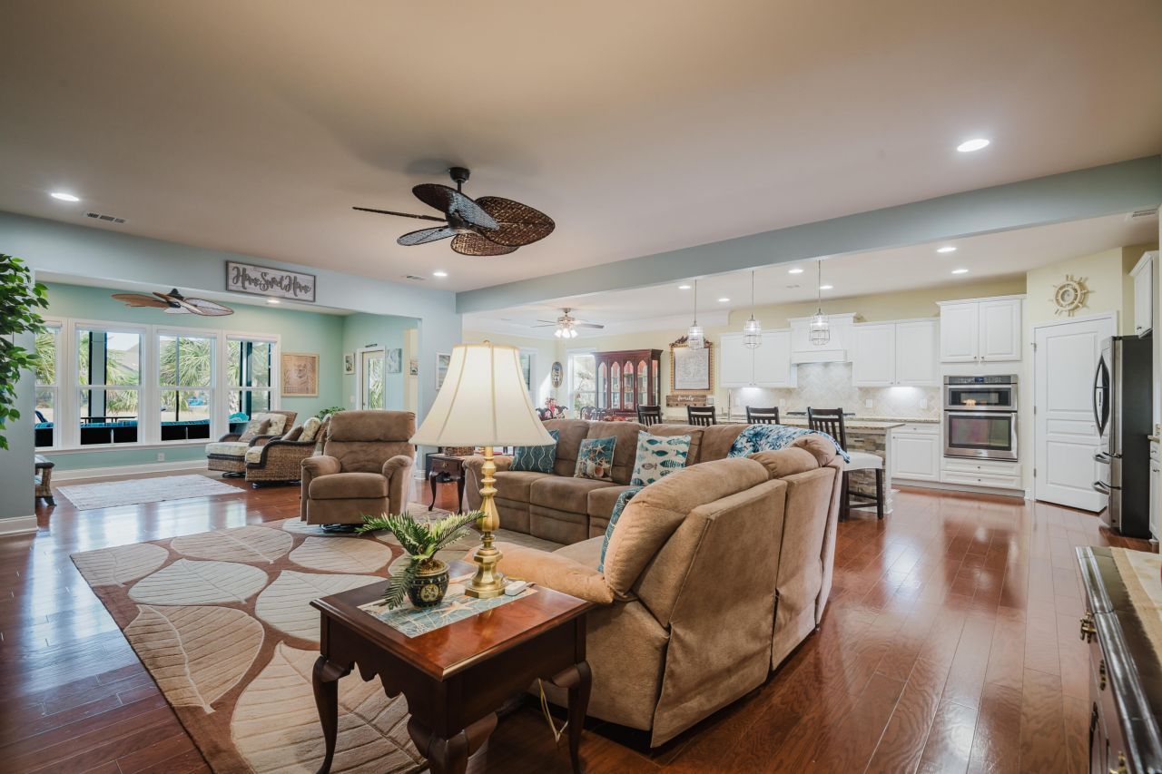 263 Maplemere Lane Photo 42