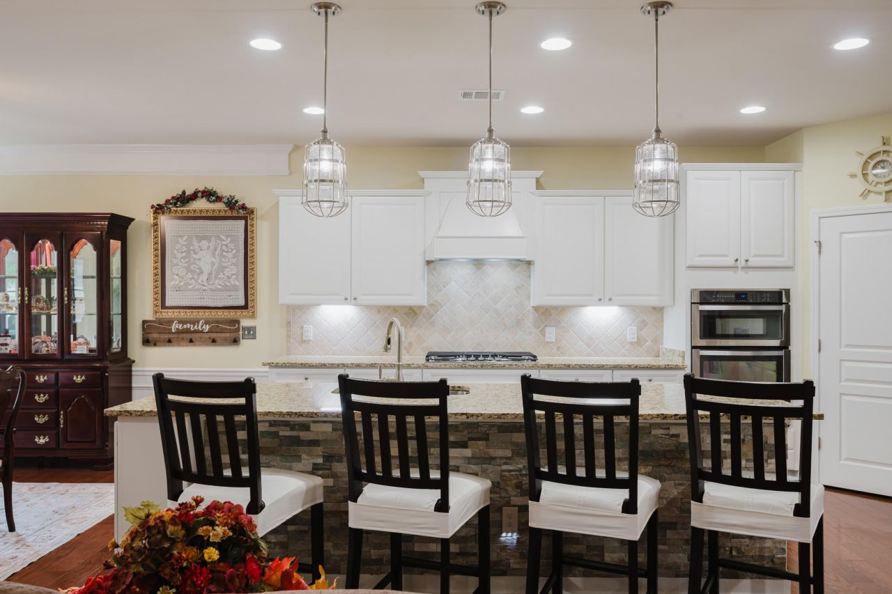 263 Maplemere Lane Photo 9