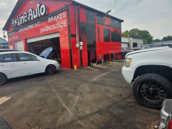 1017 E Seminary Drive , Fort Worth, TX 76115