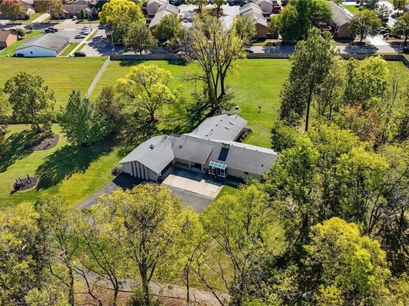 573 Arlington Road, Brookville, OH 45309 Photo 2