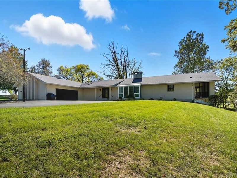 573 Arlington Road, Brookville, OH 45309 Photo 7