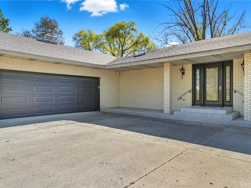 573 Arlington Road, Brookville, OH 45309 Photo 9