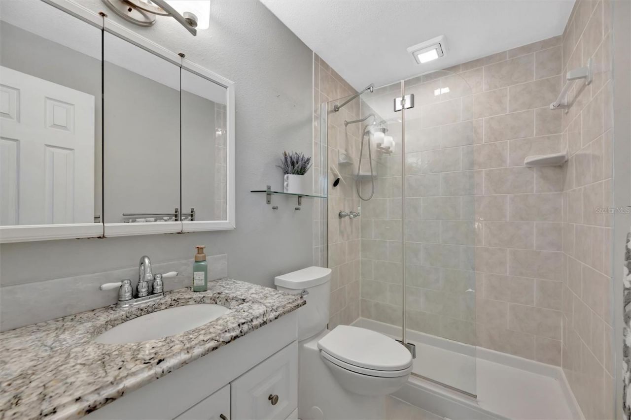 4827 Coquina Key Drive Se, Unit B, Saint Petersburg, FL 33705 Photo