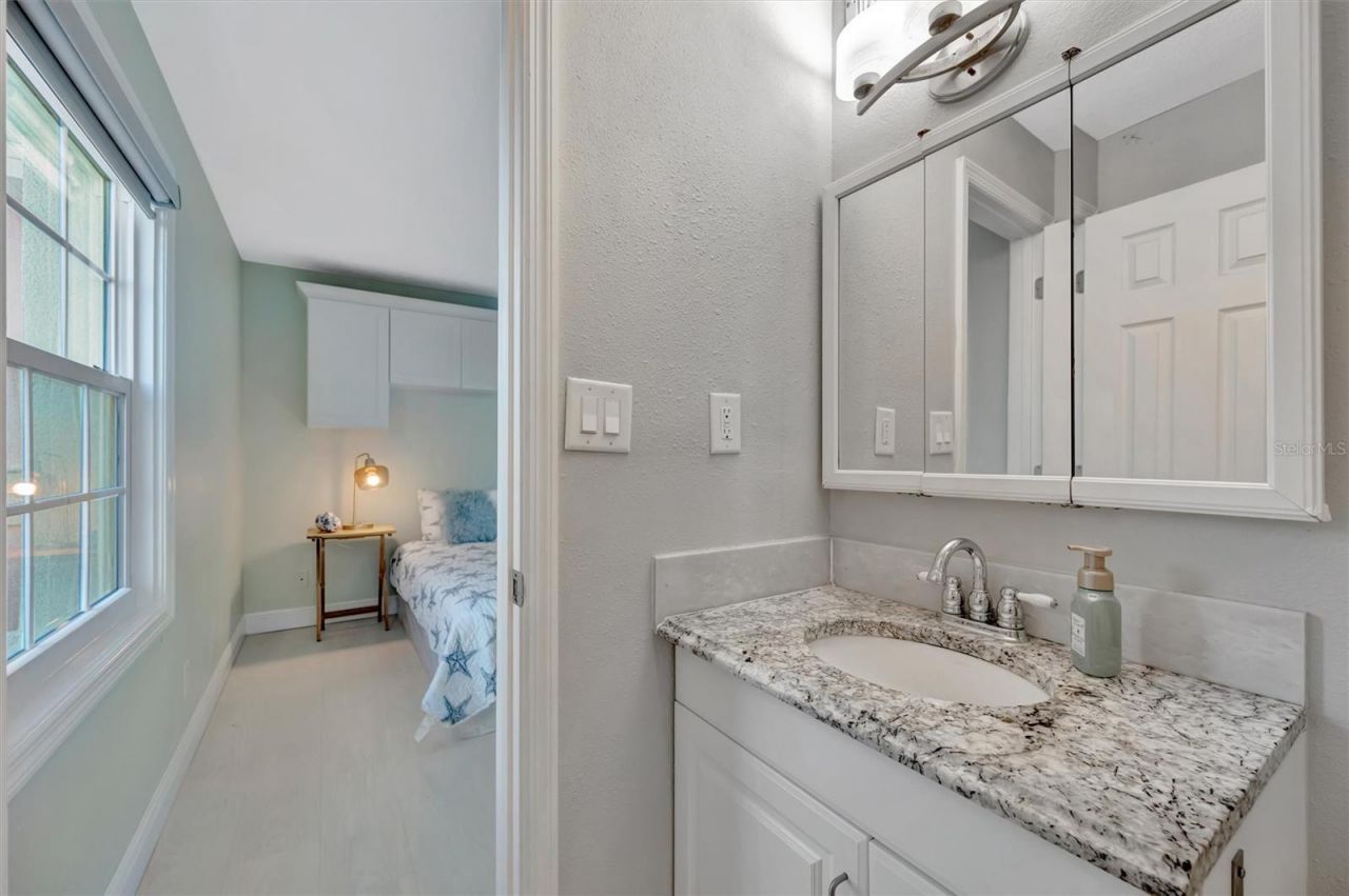 4827 Coquina Key Drive Se, Unit B, Saint Petersburg, FL 33705 Photo