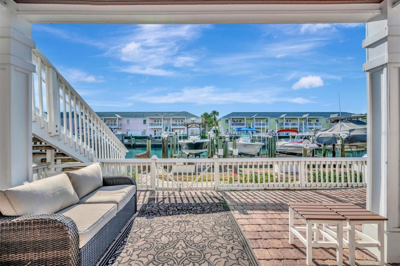 4827 Coquina Key Drive Se, Unit B, Saint Petersburg, FL 33705 Photo