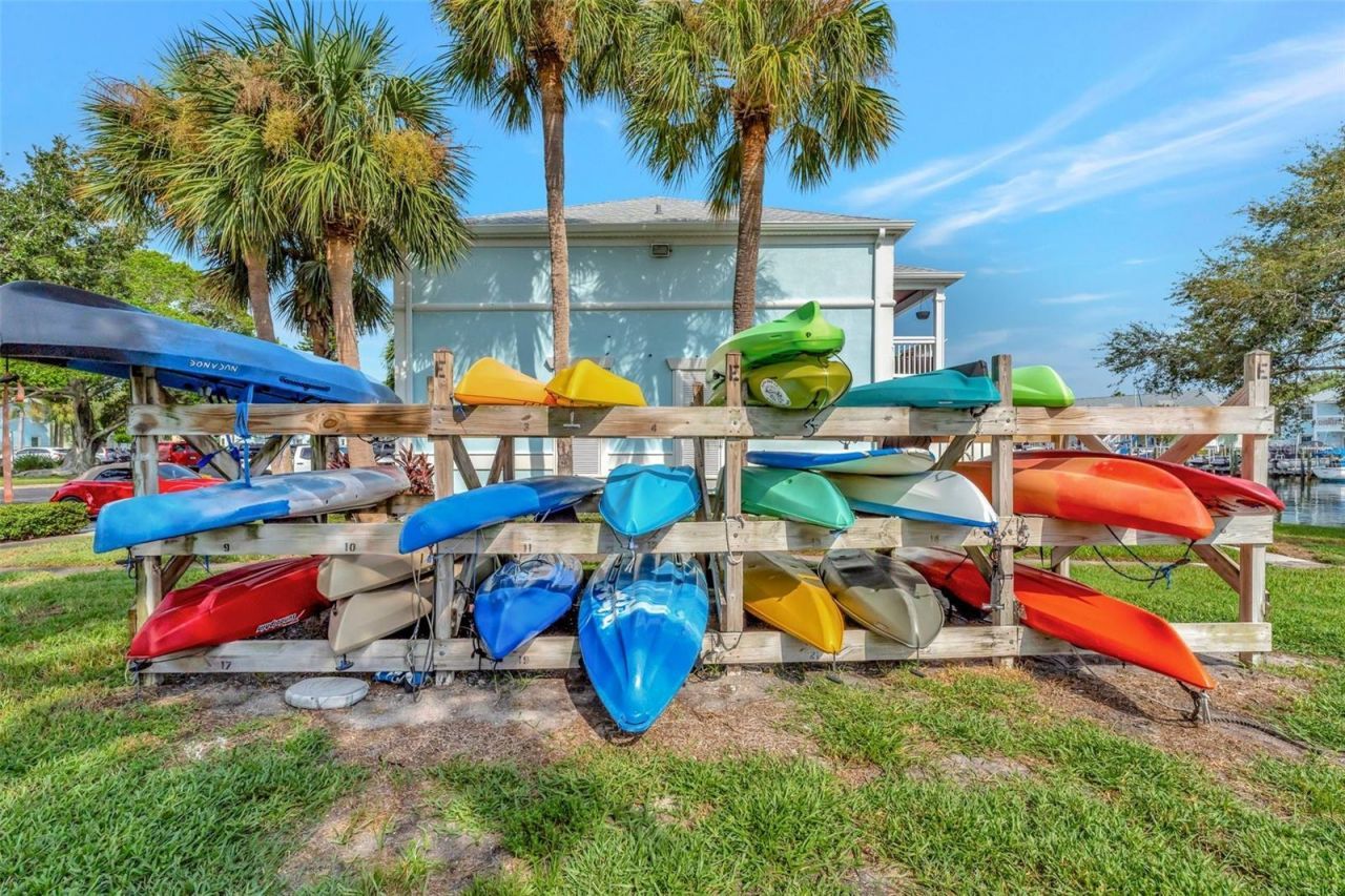 4827 Coquina Key Drive Se, Unit B, Saint Petersburg, FL 33705 Photo