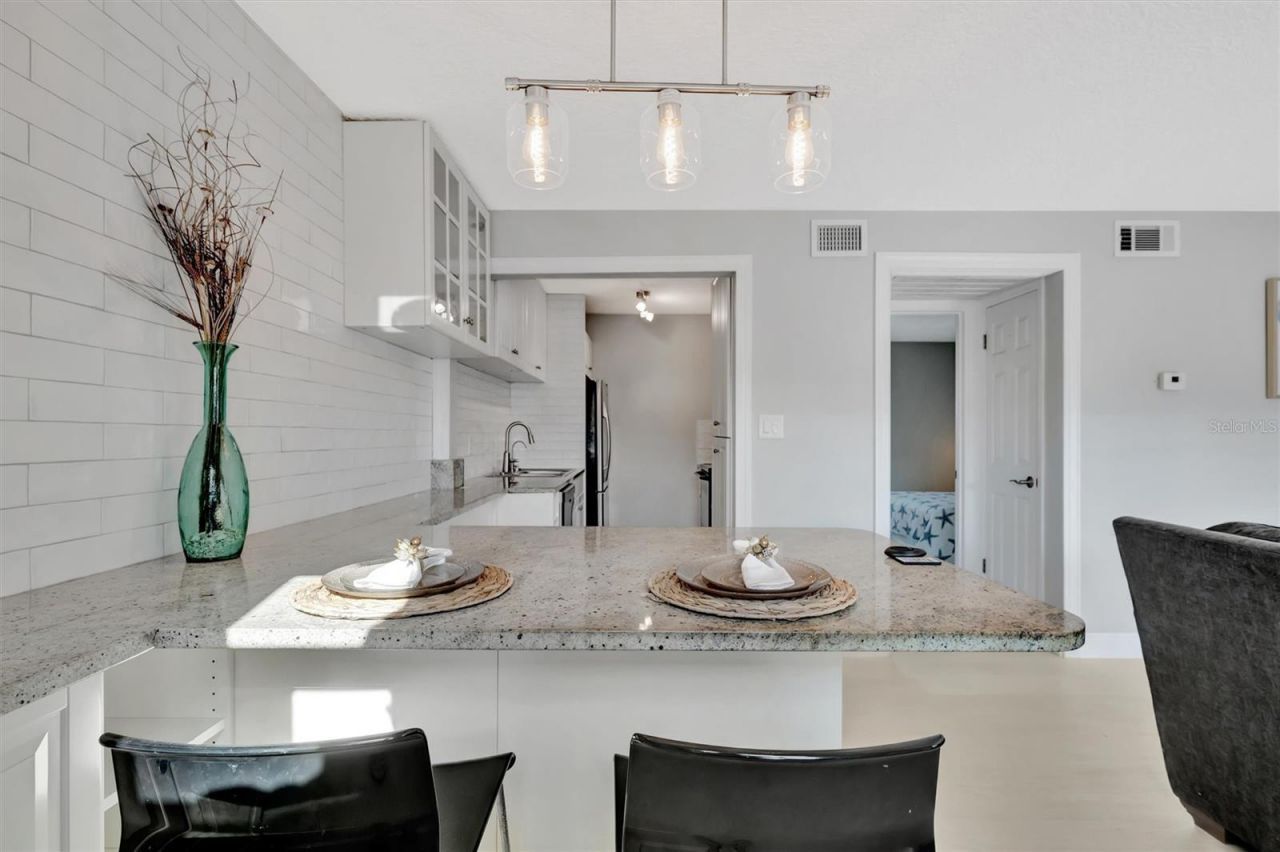 4827 Coquina Key Drive Se, Unit B, Saint Petersburg, FL 33705 Photo