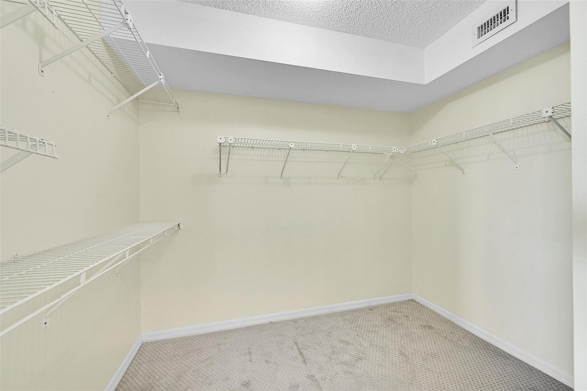 2603 NW 103rd Avenue, Unit 403, Sunrise, FL 33322 Photo