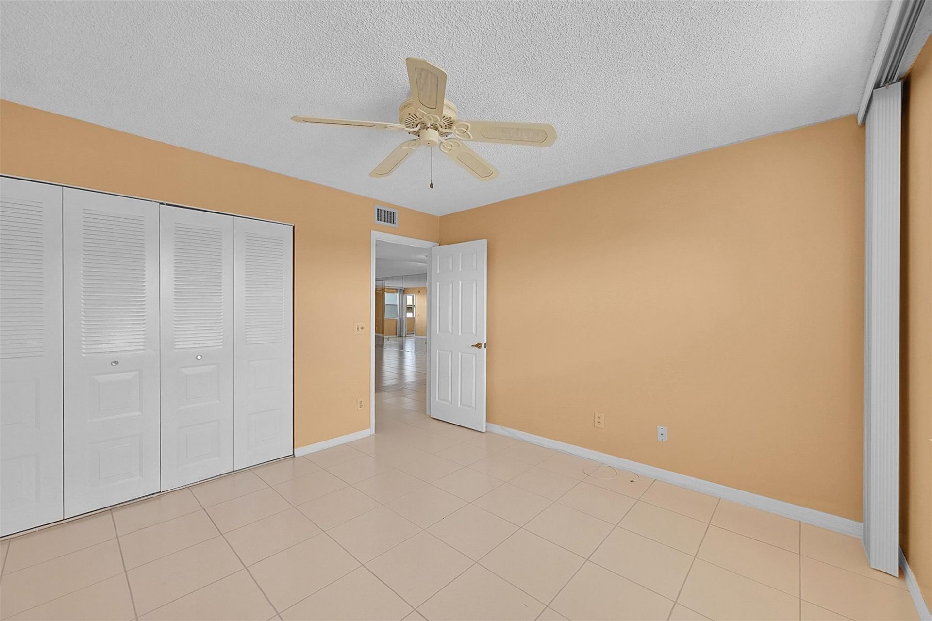 2603 NW 103rd Avenue, Unit 403, Sunrise, FL 33322 Photo