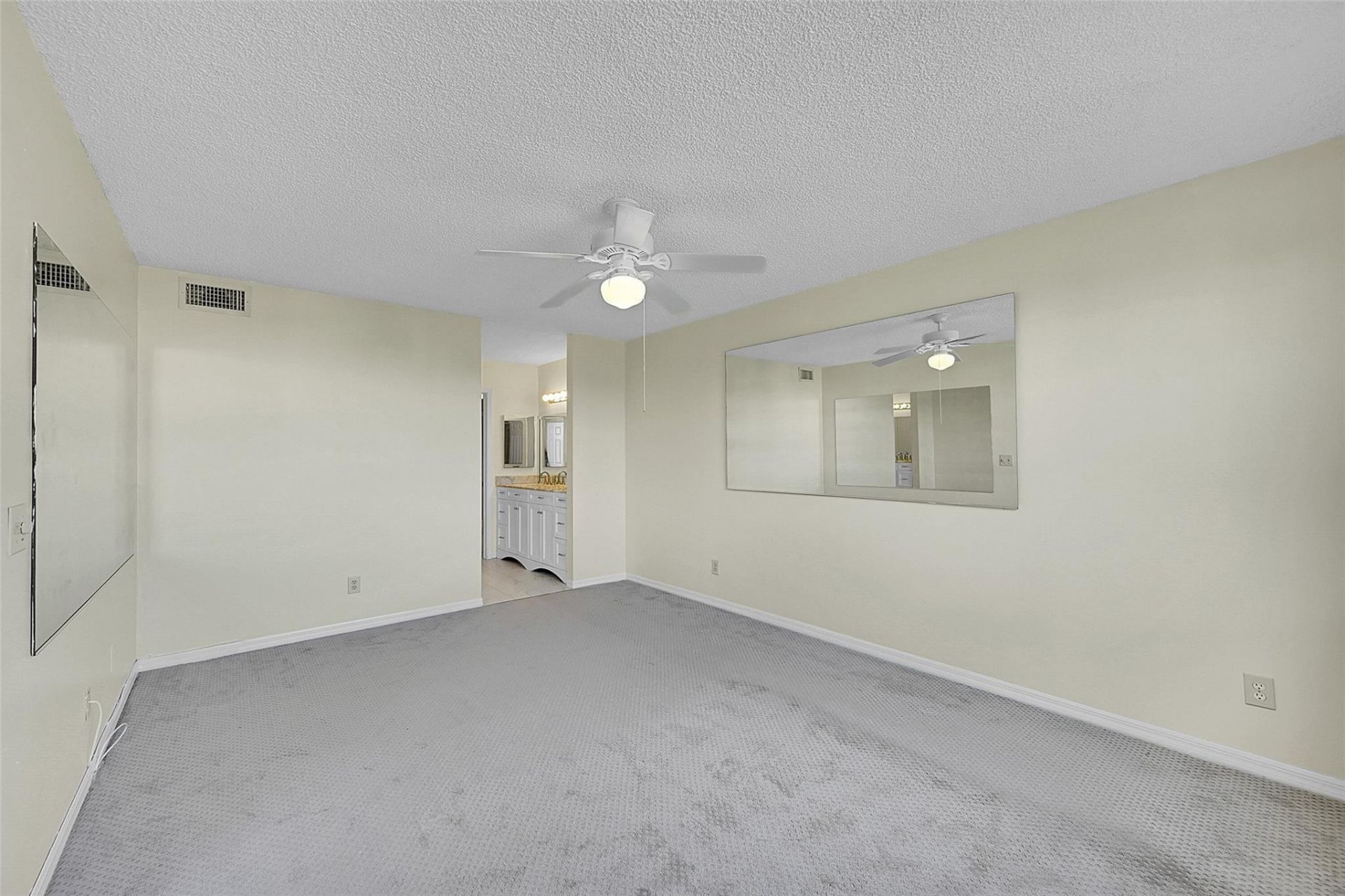 2603 NW 103rd Avenue, Unit 403, Sunrise, FL 33322 Photo