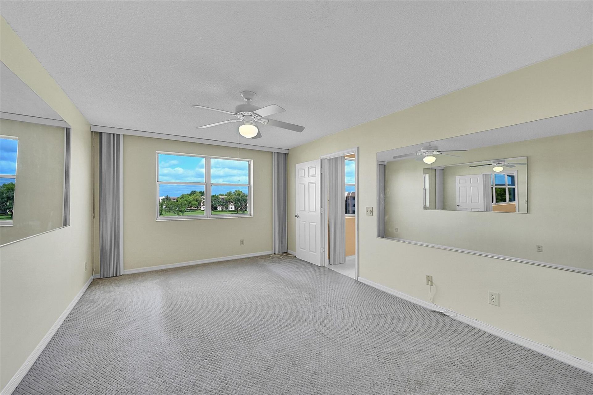 2603 NW 103rd Avenue, Unit 403, Sunrise, FL 33322 Photo
