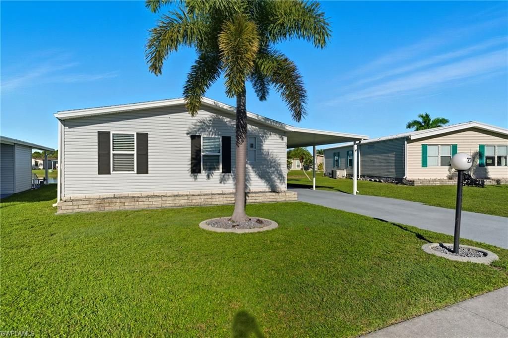276 Lakeside Dr, North Fort Myers, FL 33903 Photo