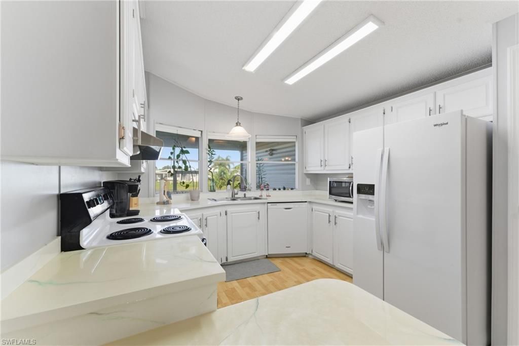 276 Lakeside Dr, North Fort Myers, FL 33903 Photo