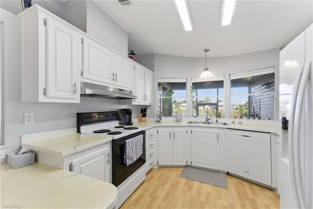 276 Lakeside Dr, North Fort Myers, FL 33903 Photo