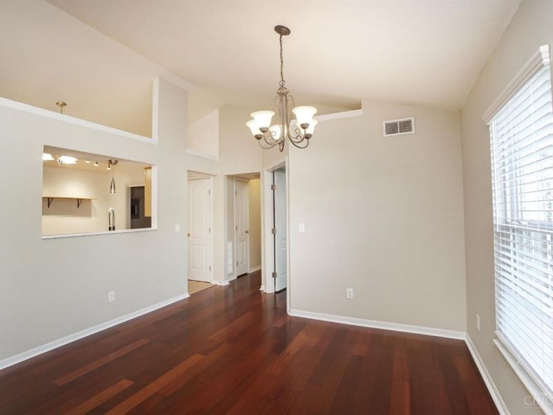 301 Doublegate Drive, Unit K, Milford, OH 45150 Photo 11