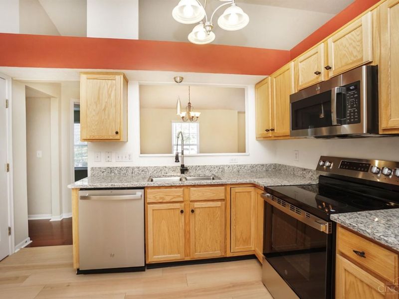 301 Doublegate Drive, Unit K, Milford, OH 45150 Photo 15