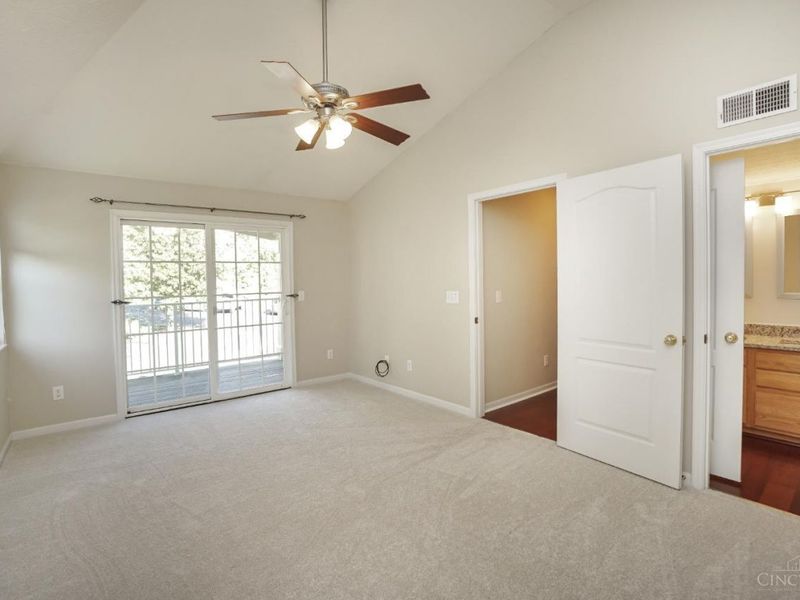 301 Doublegate Drive, Unit K, Milford, OH 45150 Photo 19