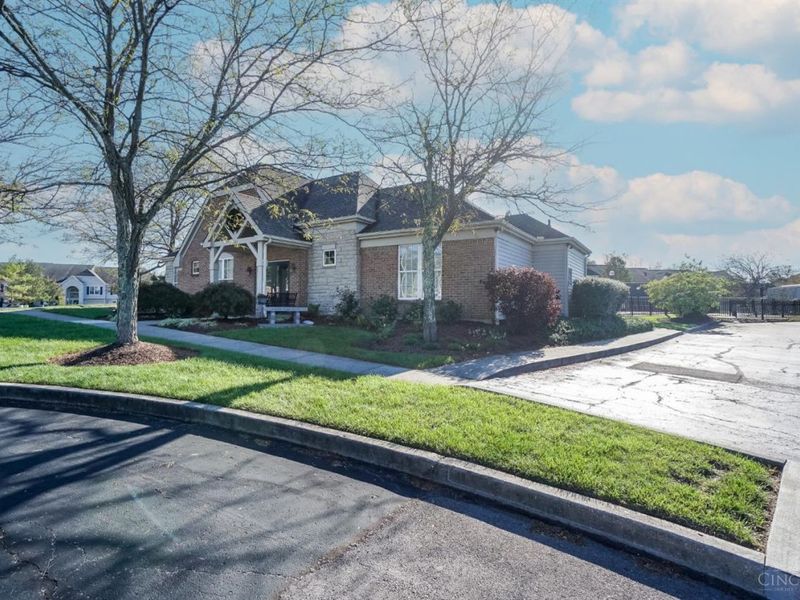 301 Doublegate Drive, Unit K, Milford, OH 45150 Photo 34