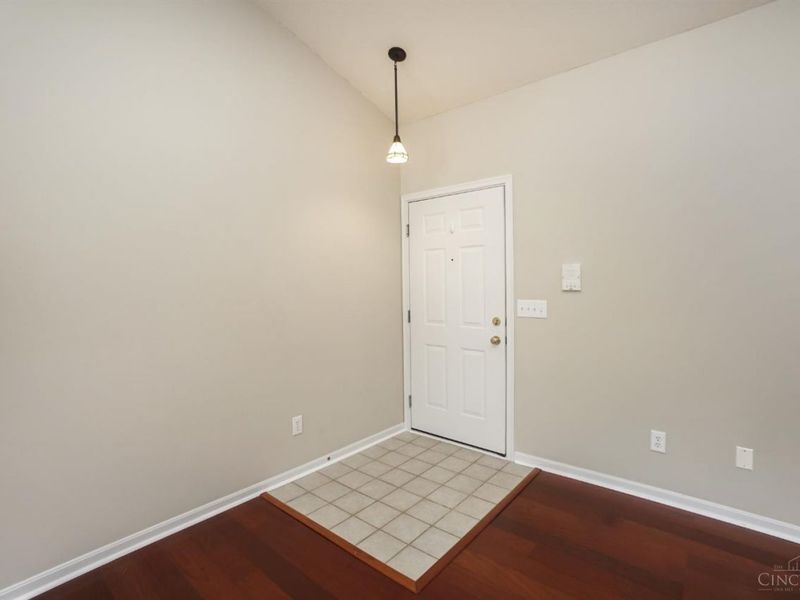 301 Doublegate Drive, Unit K, Milford, OH 45150 Photo 5