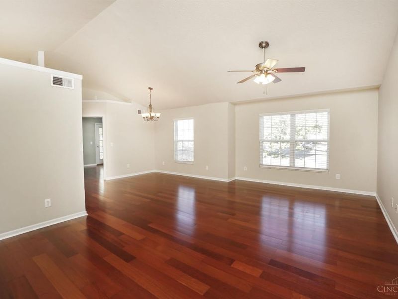 301 Doublegate Drive, Unit K, Milford, OH 45150 Photo 7