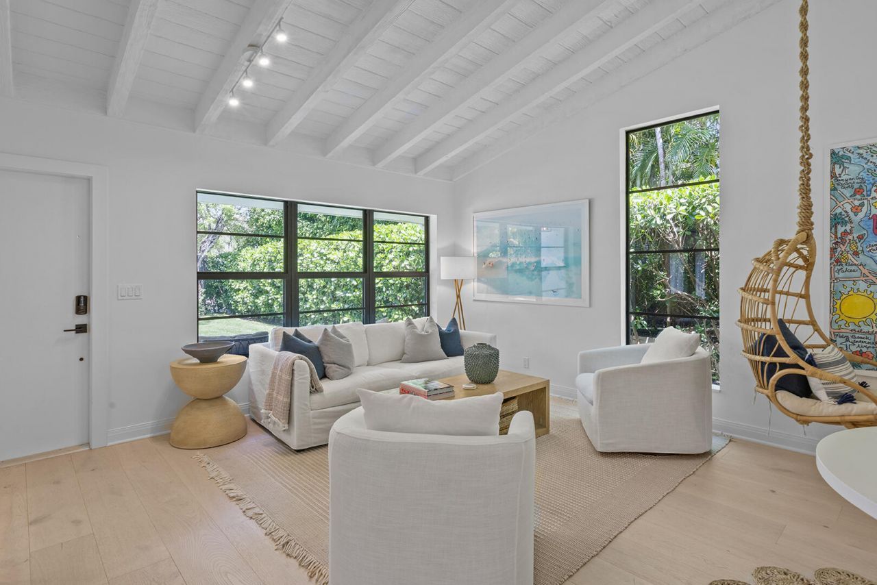 3214 Washington Road, West Palm Beach, FL 33405 Photo