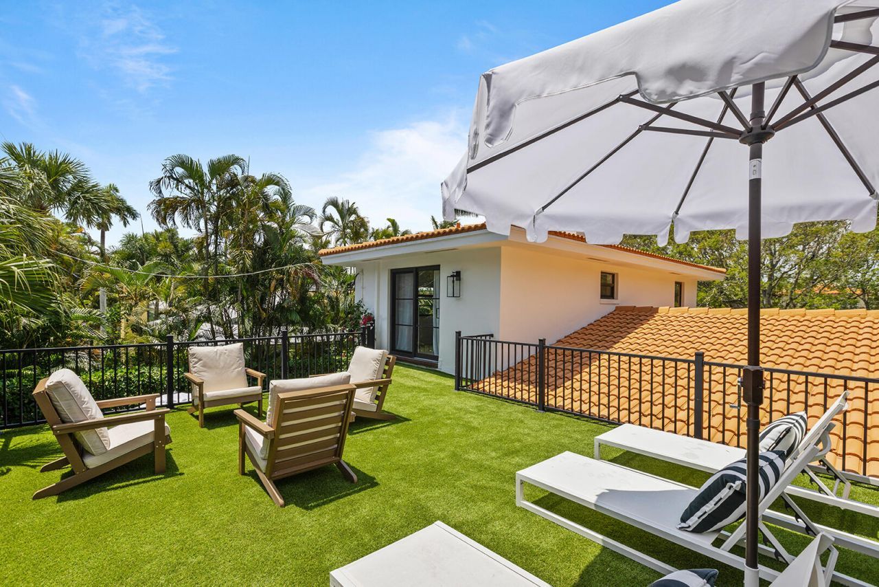 3214 Washington Road, West Palm Beach, FL 33405 Photo