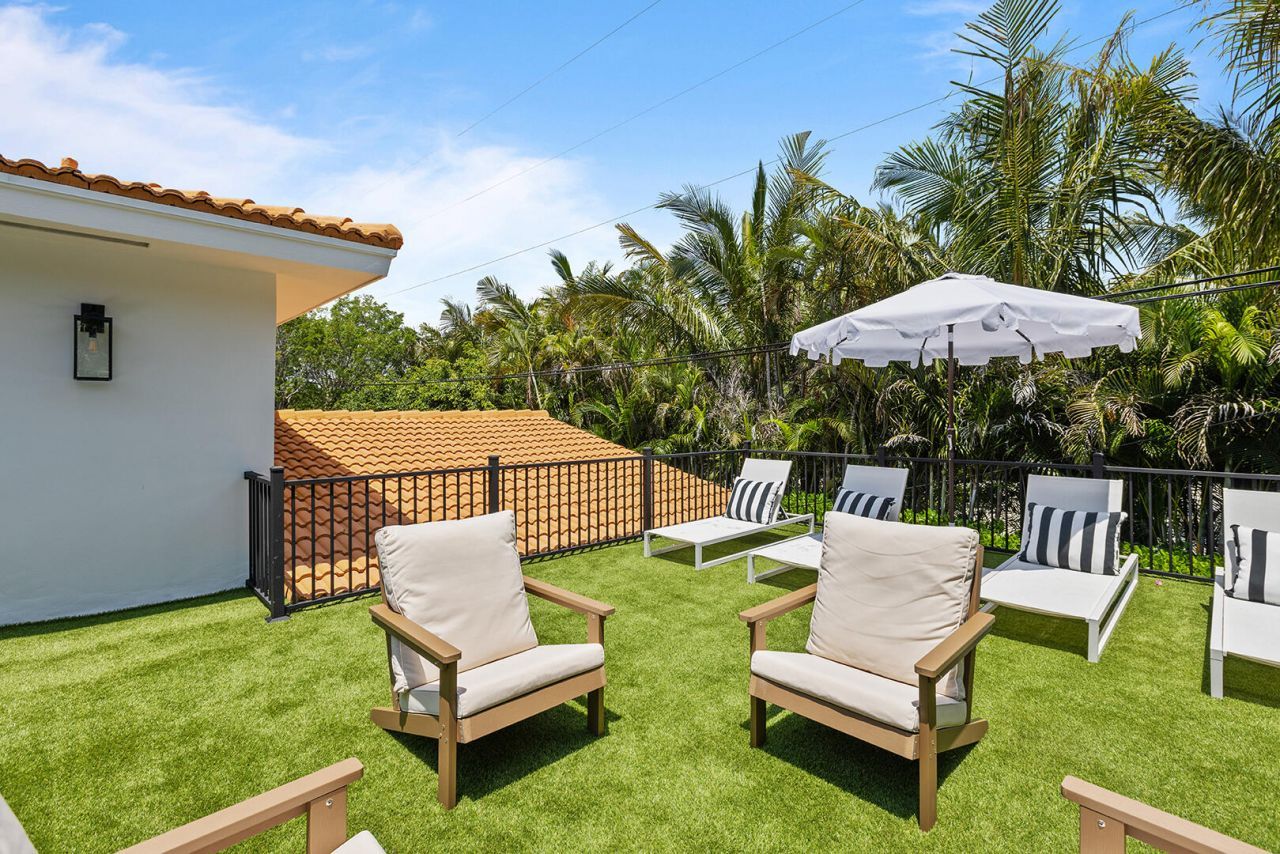 3214 Washington Road, West Palm Beach, FL 33405 Photo