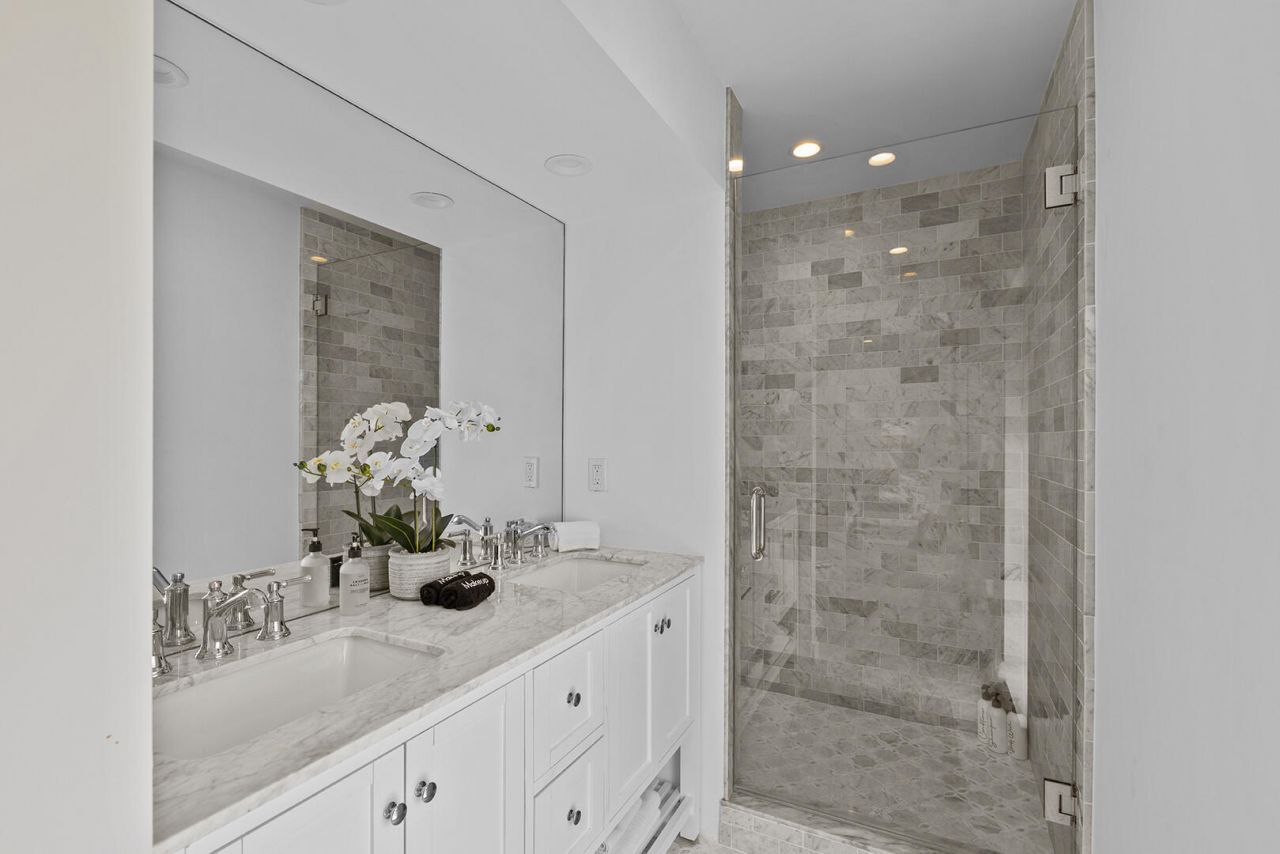 3214 Washington Road, West Palm Beach, FL 33405 Photo