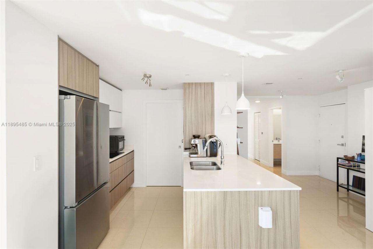 600 NE 27th St, Unit 3105, Miami, FL 33137 Photo