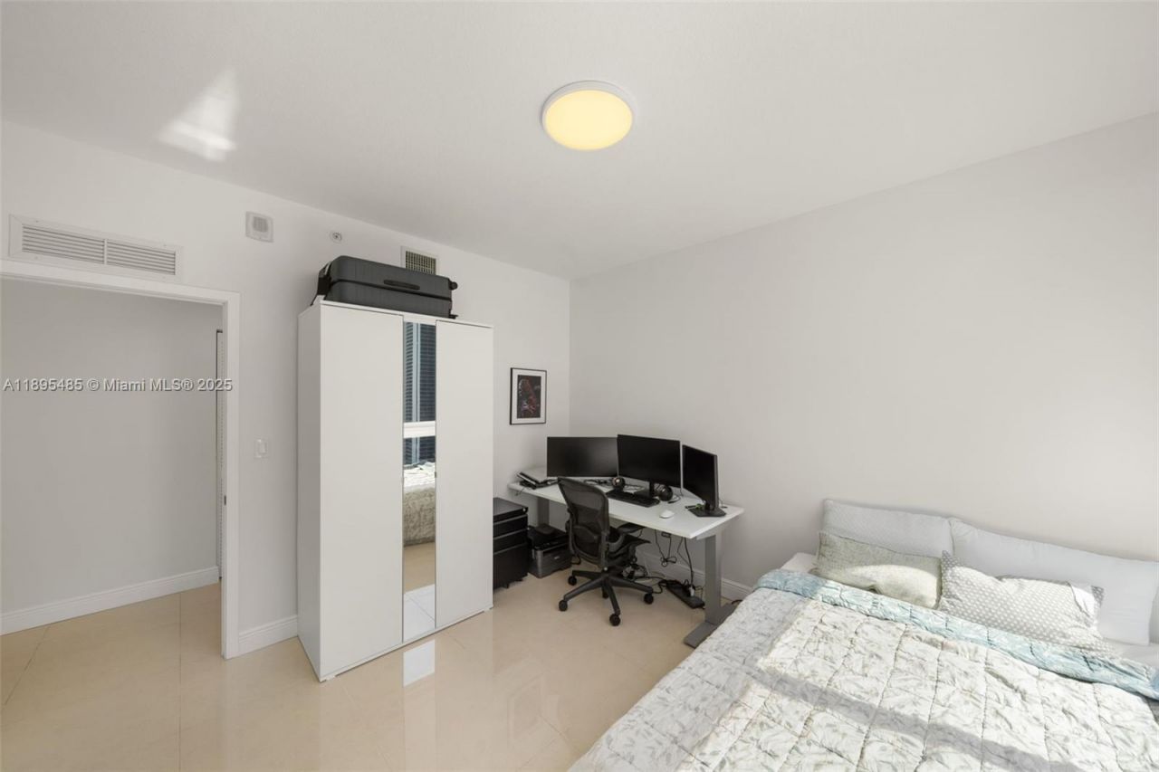 600 NE 27th St, Unit 3105, Miami, FL 33137 Photo