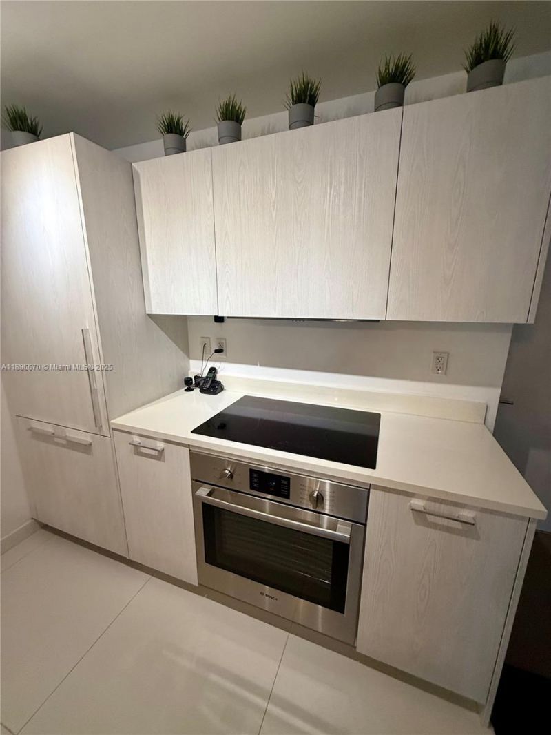 501 NE 31st St, Unit 602, Miami, FL 33137 Photo