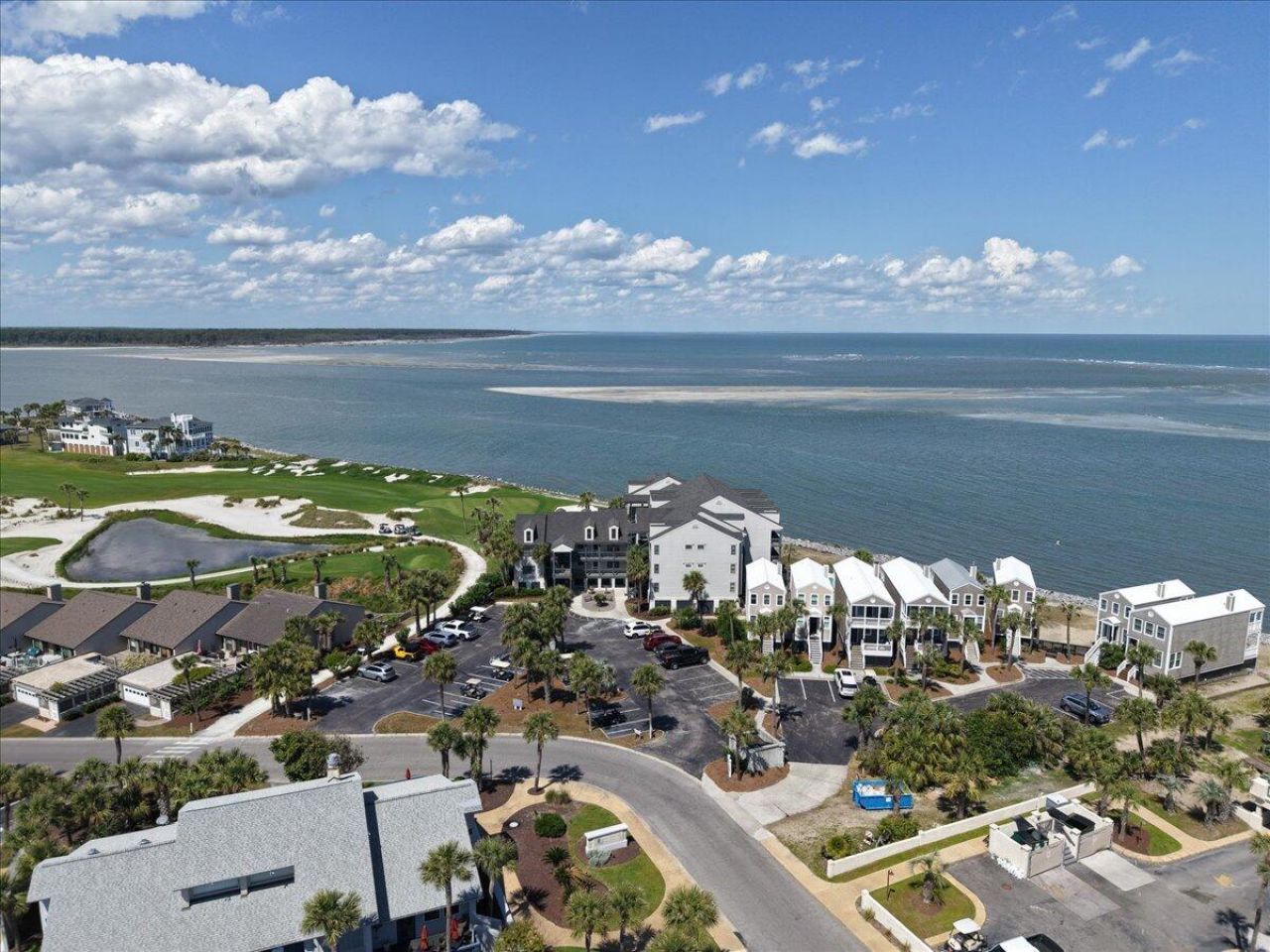 728 N Hampton Court Photo 4