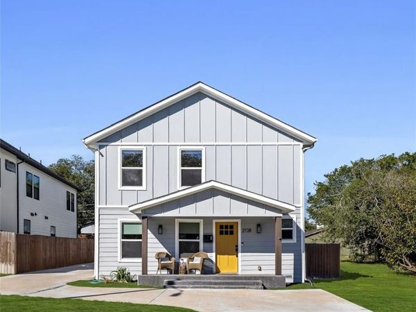 2728 Livingston Avenue, Fort Worth, TX 76110