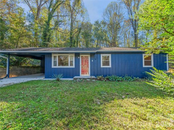 5 West Cove Street, Weaverville, NC 28787