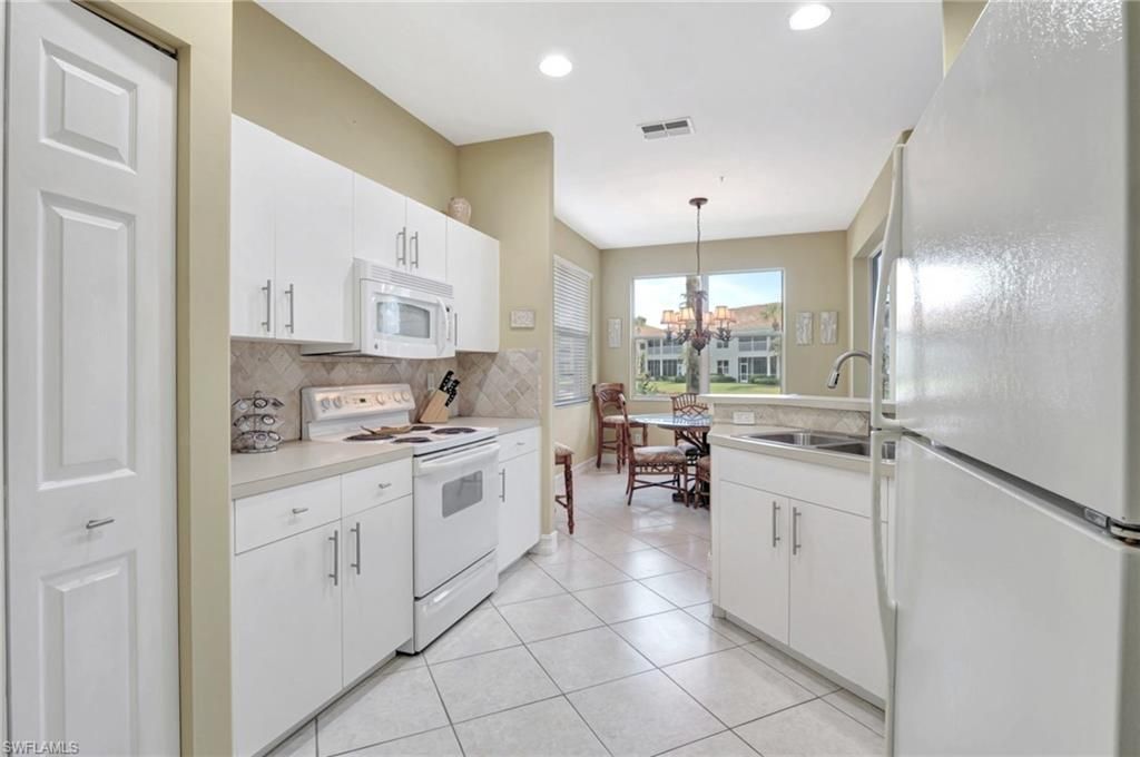 784 Carrick Bend Cir, Unit 101, Naples, FL 34110 Photo