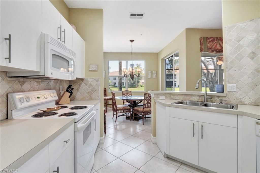 784 Carrick Bend Cir, Unit 101, Naples, FL 34110 Photo