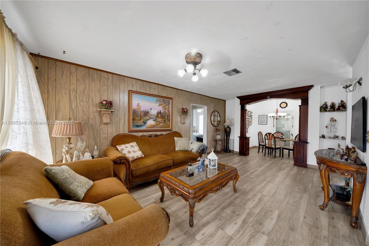 5402 SW 128th Pl, Miami, FL 33175 Photo