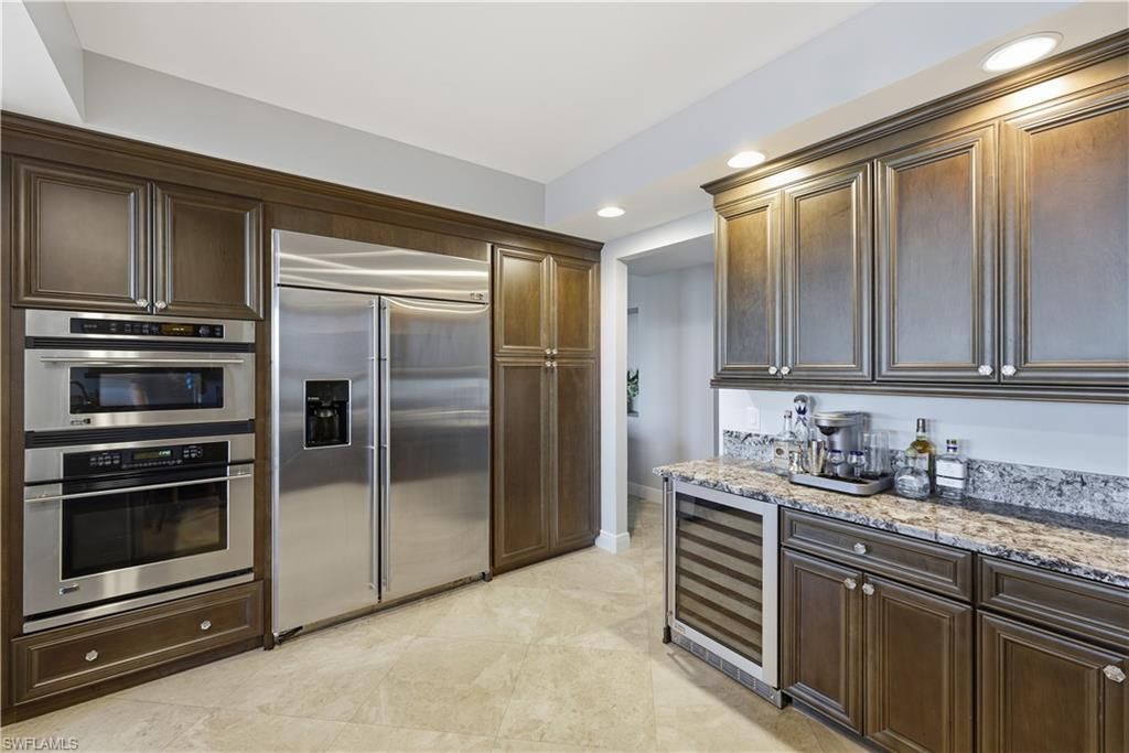 275 Indies Way, Unit 403, Naples, FL 34110 Photo
