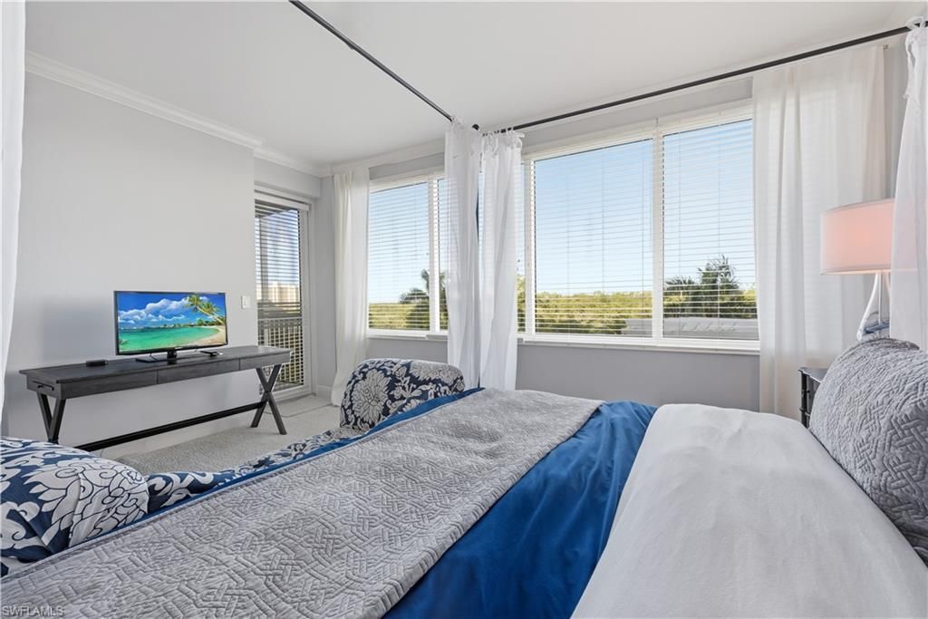 275 Indies Way, Unit 403, Naples, FL 34110 Photo