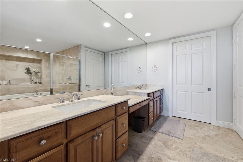 275 Indies Way, Unit 403, Naples, FL 34110 Photo