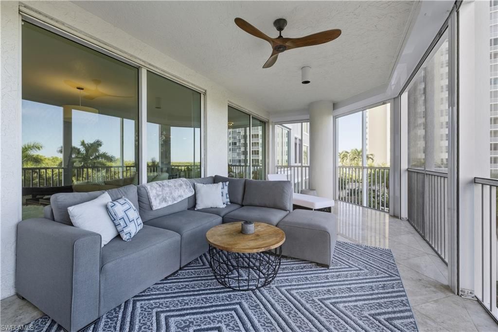 275 Indies Way, Unit 403, Naples, FL 34110 Photo